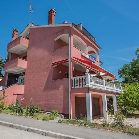 Two Bed Fortuna Near The Pensjonat 3*