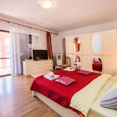 Two Bed Fortuna Near The Pensjonat