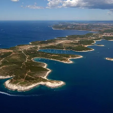 Two Bed Fortuna Near The Pensionat Poreč